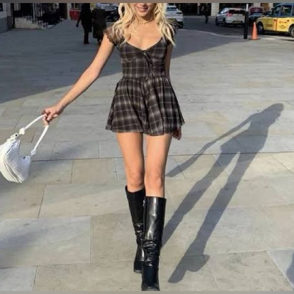 Urban Outfitters (UO) Milly Plaid Playsuit Romper - Picture 2 of 8